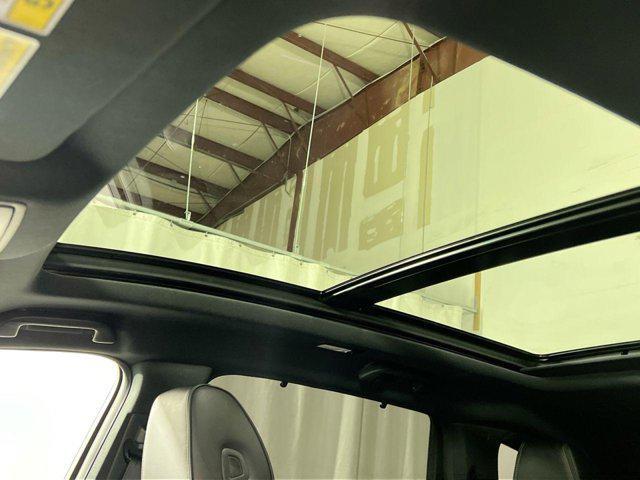 used 2022 Acura MDX car, priced at $40,500
