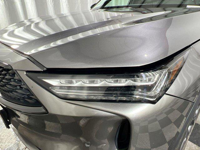 used 2022 Acura MDX car, priced at $40,500