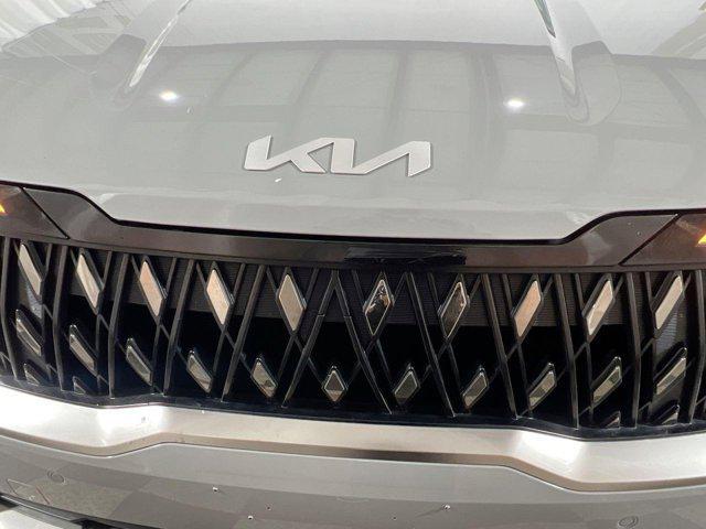 used 2025 Kia Carnival car, priced at $39,000