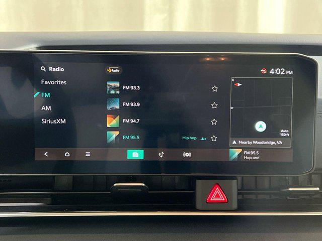 used 2025 Kia Carnival car, priced at $39,000