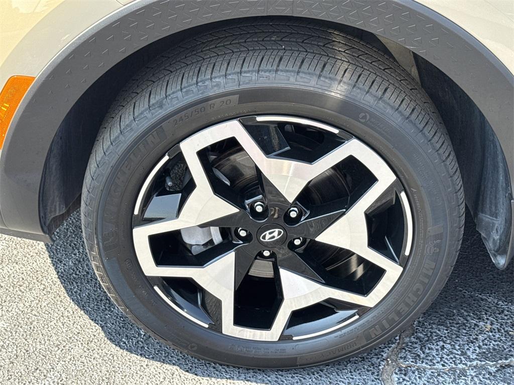 used 2024 Hyundai SANTA CRUZ car, priced at $31,781