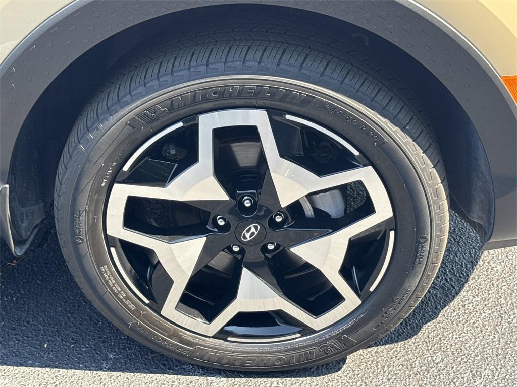 used 2024 Hyundai SANTA CRUZ car, priced at $31,781
