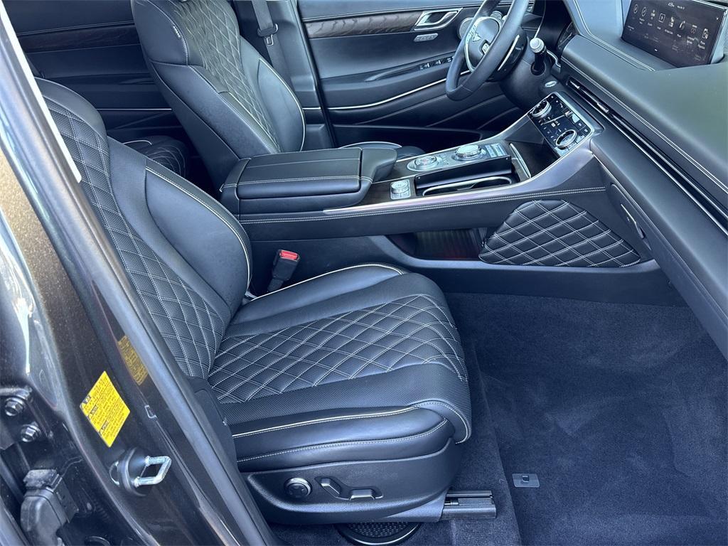used 2024 Genesis GV80 car, priced at $54,991