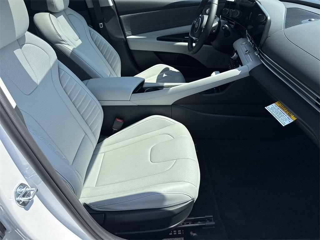 new 2025 Hyundai Elantra car, priced at $27,450