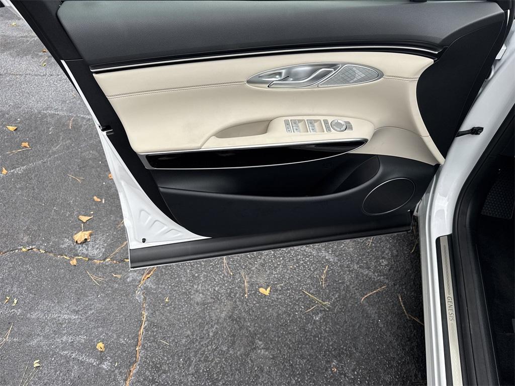 used 2025 Genesis GV70 car, priced at $39,691