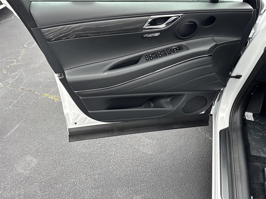 new 2026 Genesis GV80 car, priced at $86,140