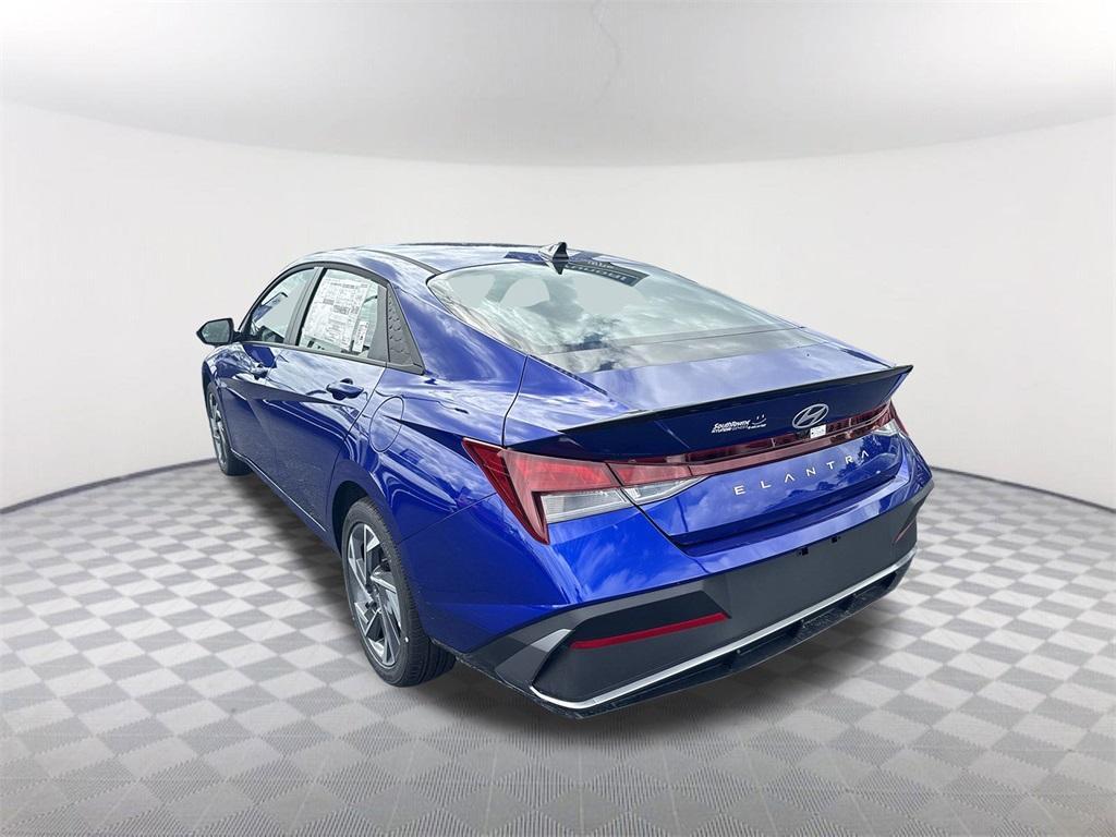 new 2025 Hyundai Elantra car, priced at $23,370