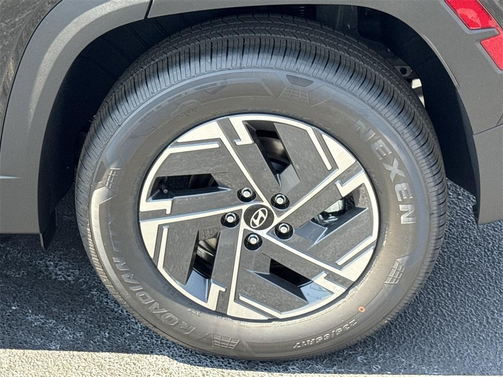 new 2025 Hyundai TUCSON Hybrid car, priced at $34,715