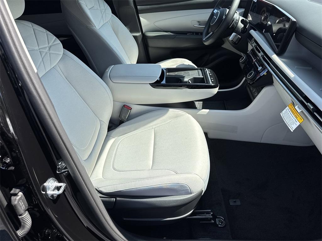 new 2025 Hyundai TUCSON Hybrid car, priced at $34,715