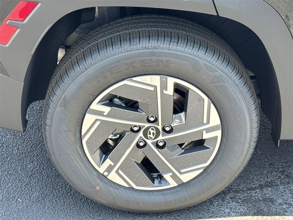 new 2025 Hyundai TUCSON Hybrid car, priced at $34,715