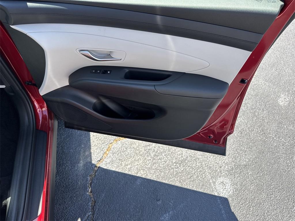 new 2026 Hyundai Tucson car, priced at $33,780