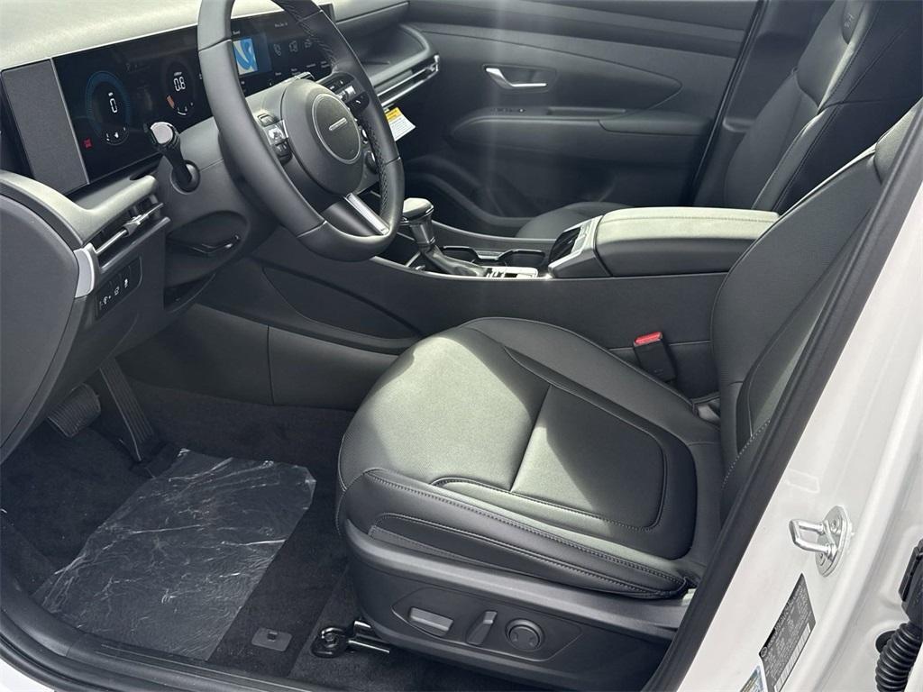 new 2025 Hyundai Tucson car, priced at $32,900
