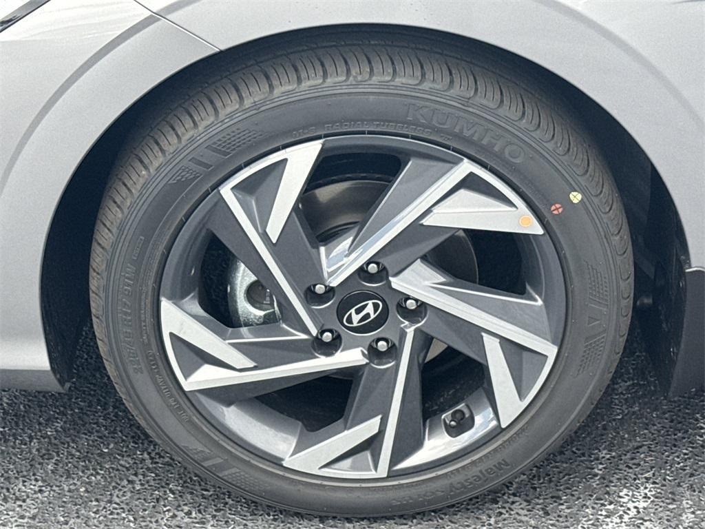 new 2025 Hyundai Elantra car, priced at $23,370