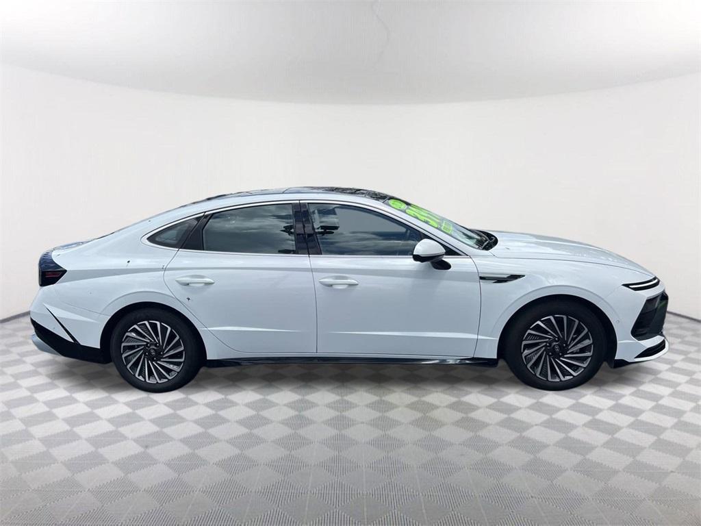 used 2024 Hyundai Sonata Hybrid car, priced at $30,592