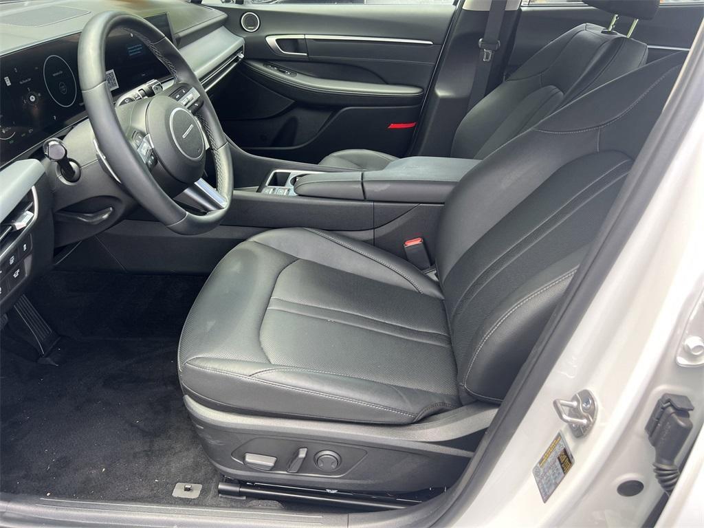 used 2024 Hyundai Sonata Hybrid car, priced at $30,592
