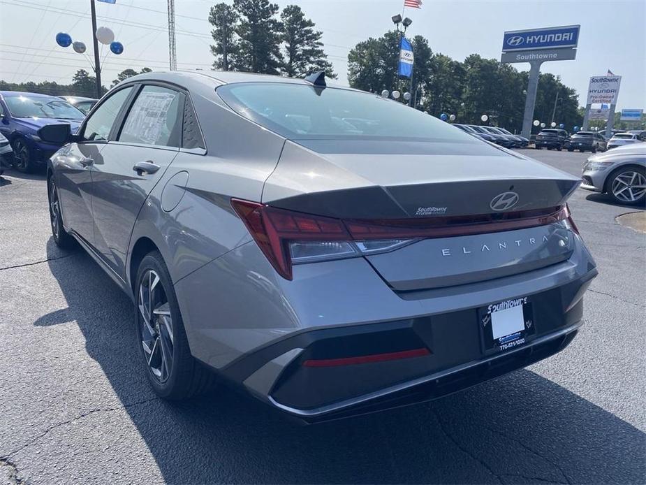 new 2024 Hyundai Elantra car, priced at $24,157