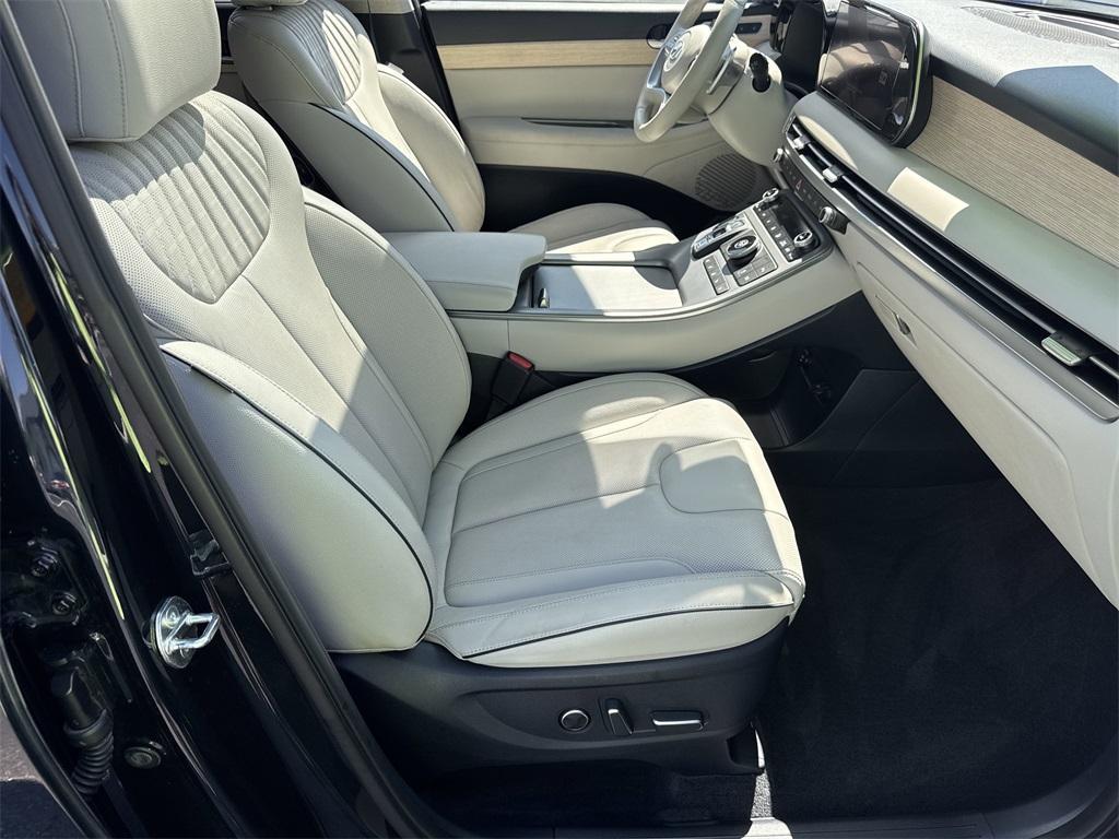 used 2023 Hyundai Palisade car, priced at $32,982