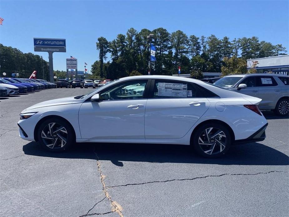 new 2024 Hyundai Elantra car, priced at $23,531