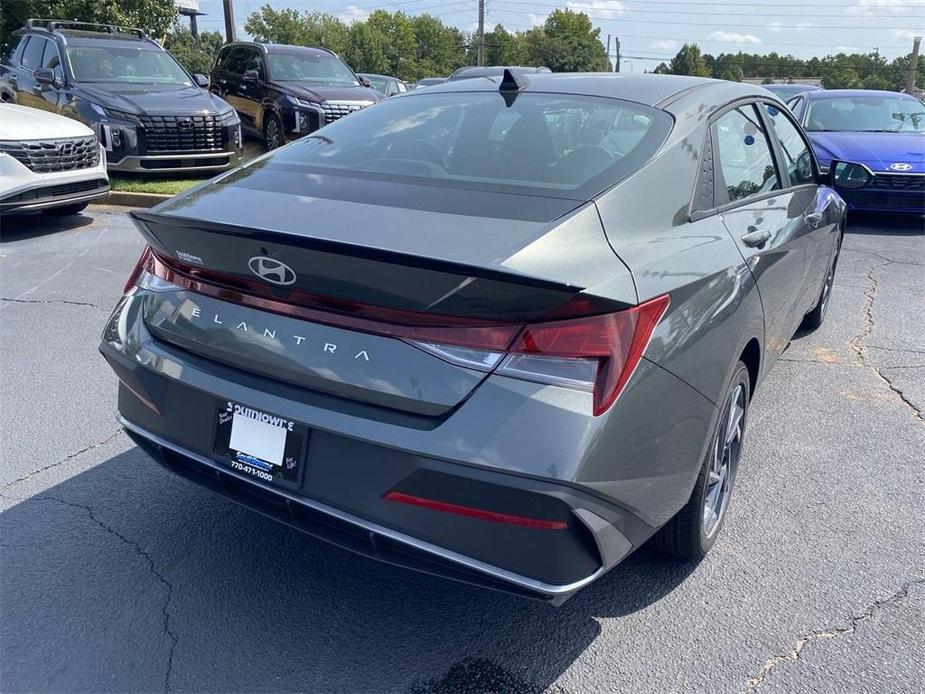 new 2025 Hyundai Elantra car, priced at $24,685