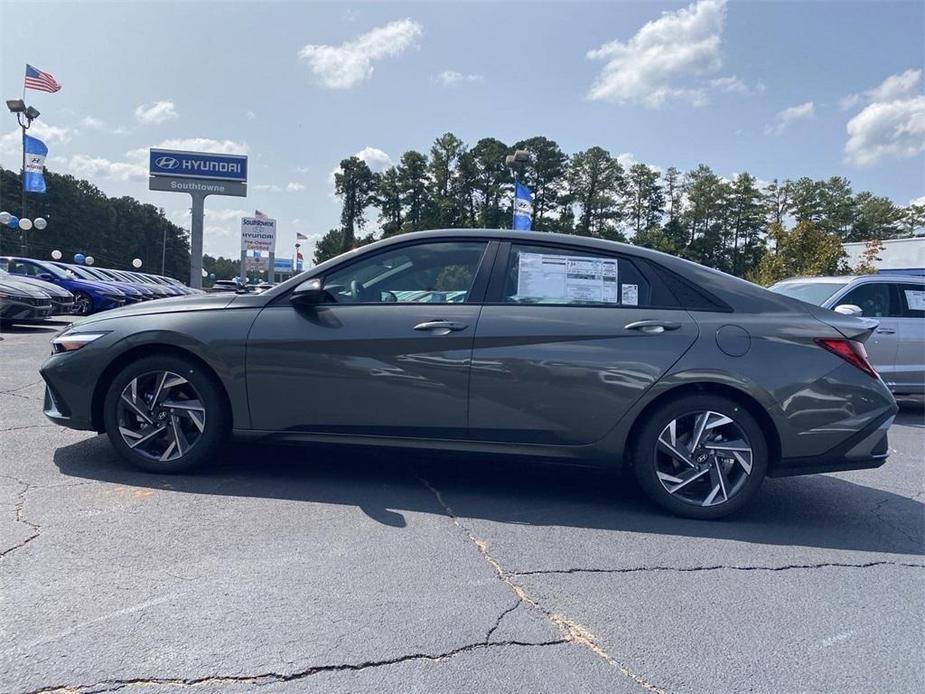 new 2025 Hyundai Elantra car, priced at $24,685