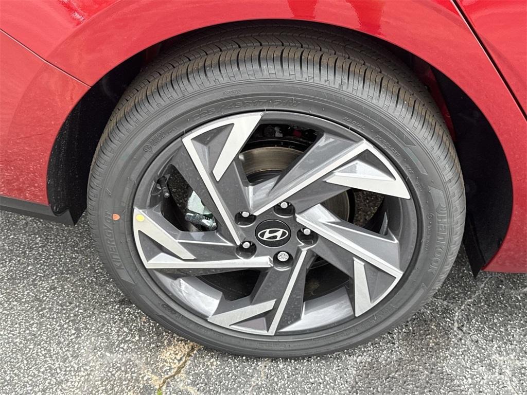 new 2025 Hyundai Elantra car, priced at $26,935