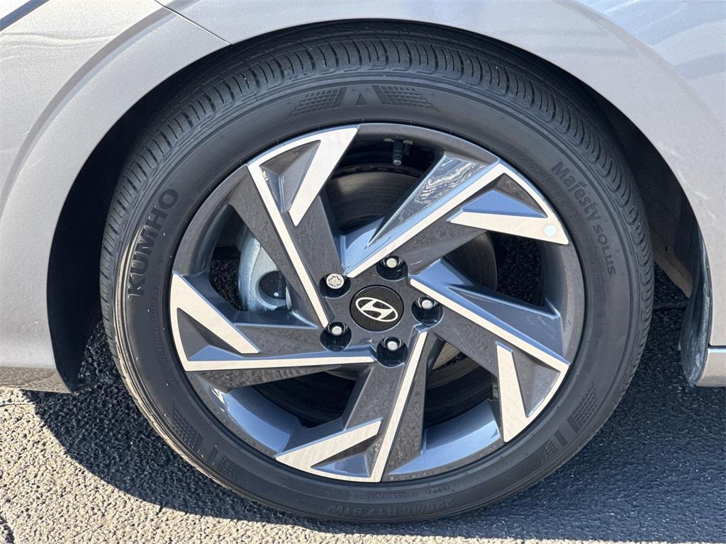 used 2025 Hyundai Elantra car, priced at $20,891