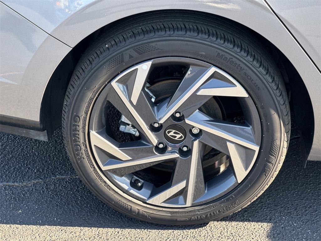 used 2025 Hyundai Elantra car, priced at $20,891