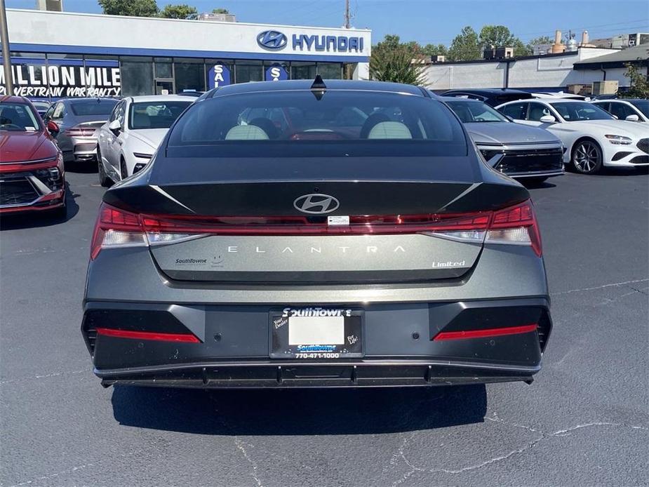 new 2024 Hyundai Elantra car, priced at $24,679