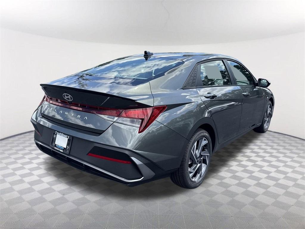 new 2025 Hyundai Elantra car, priced at $23,335