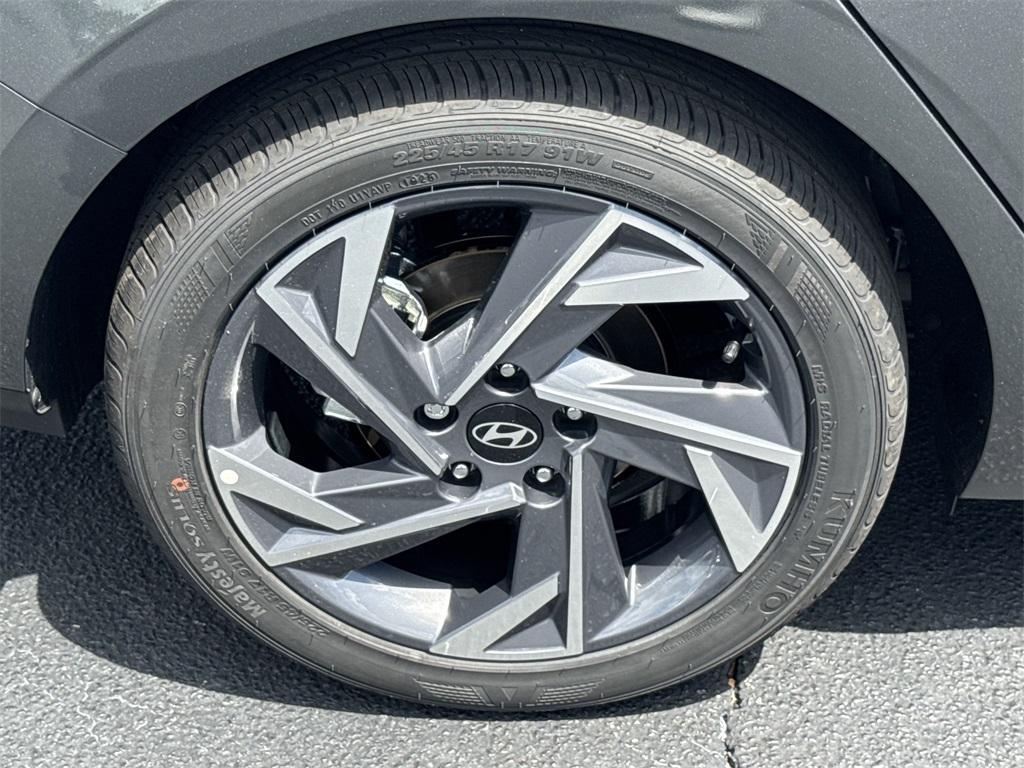 new 2025 Hyundai Elantra car, priced at $23,335