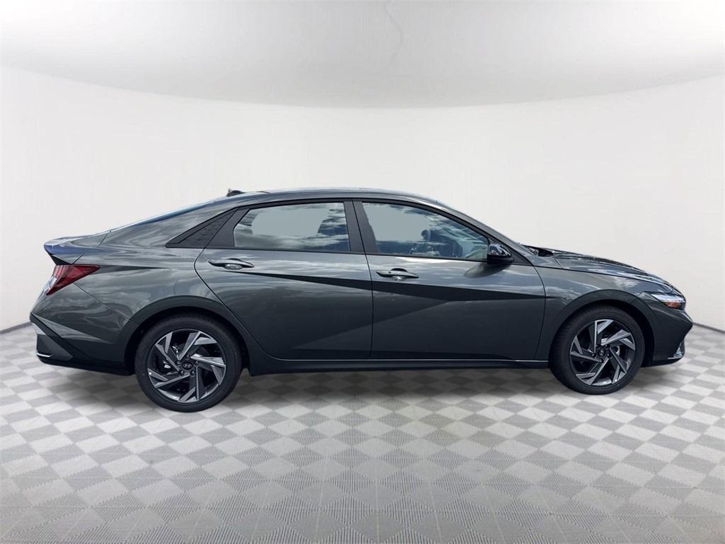 new 2025 Hyundai Elantra car, priced at $23,335