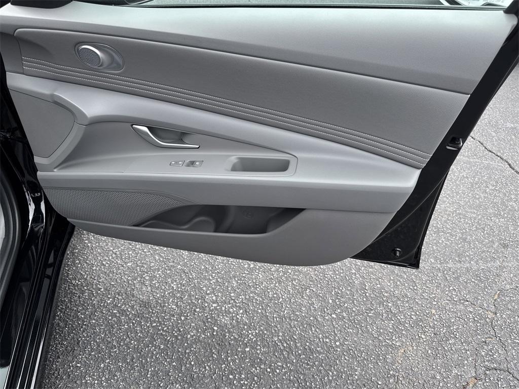 new 2025 Hyundai Elantra car, priced at $23,265