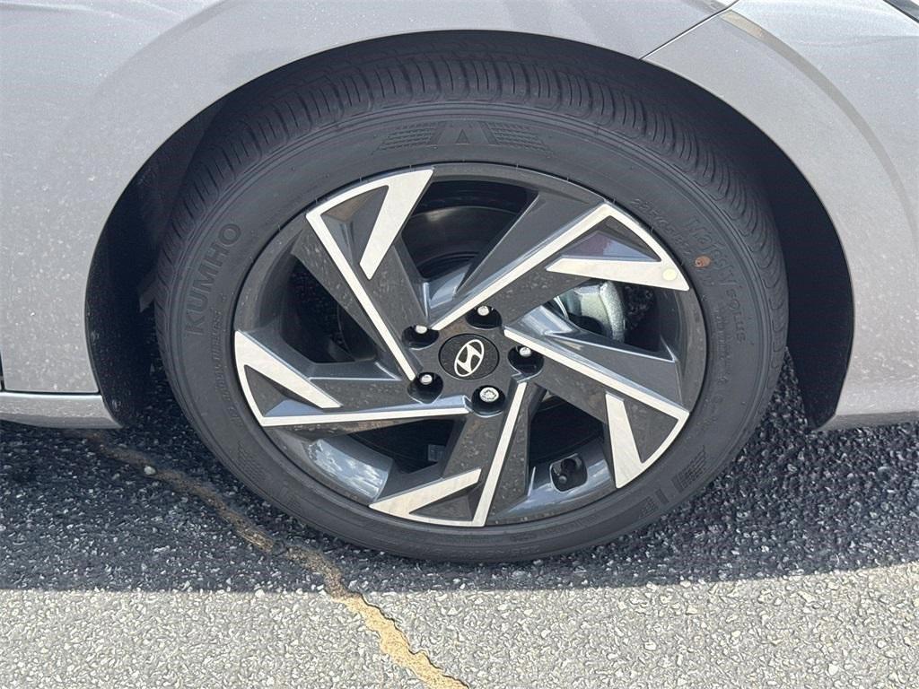 new 2025 Hyundai Elantra car, priced at $23,330