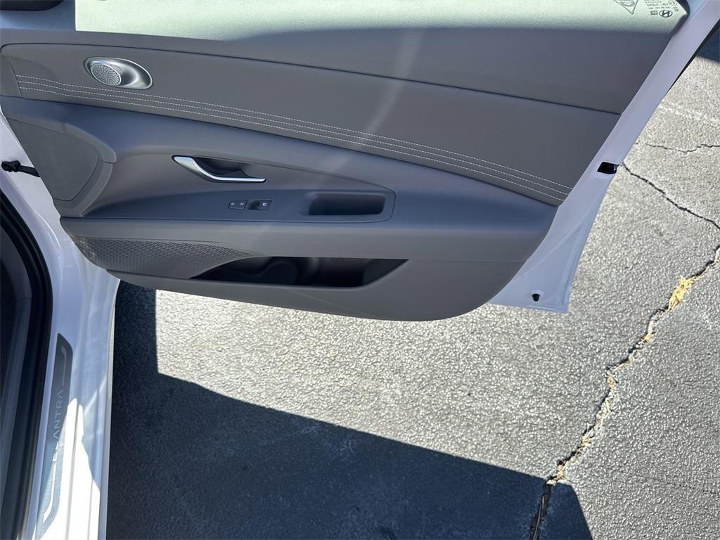 new 2025 Hyundai Elantra car, priced at $23,915