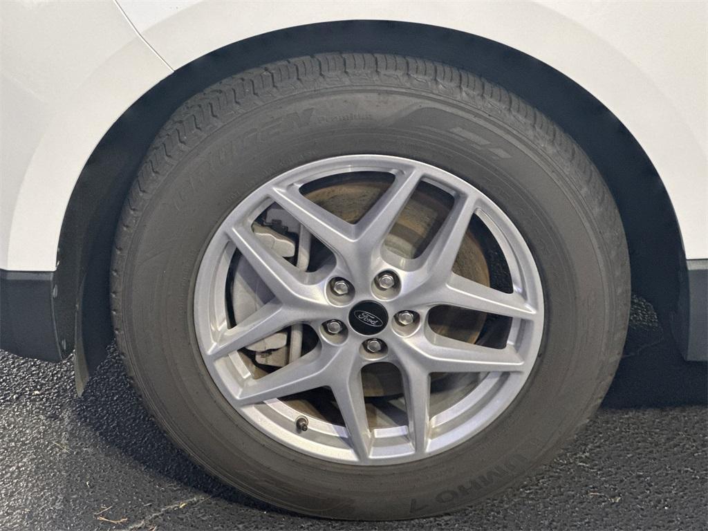 used 2024 Ford Edge car, priced at $20,892