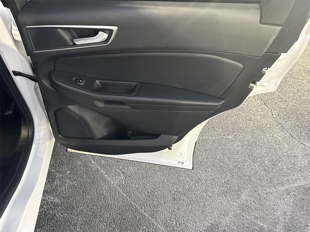 used 2024 Ford Edge car, priced at $20,892