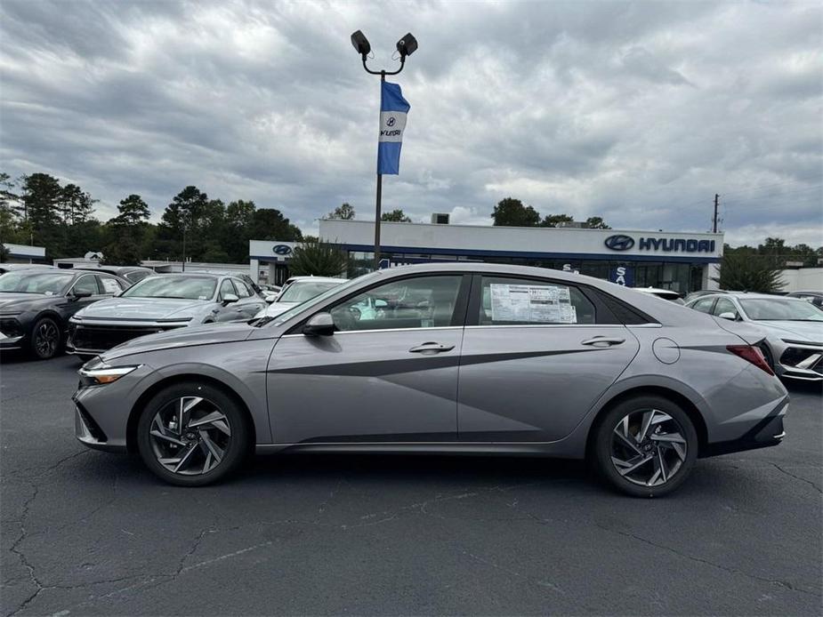 new 2025 Hyundai Elantra car, priced at $26,020