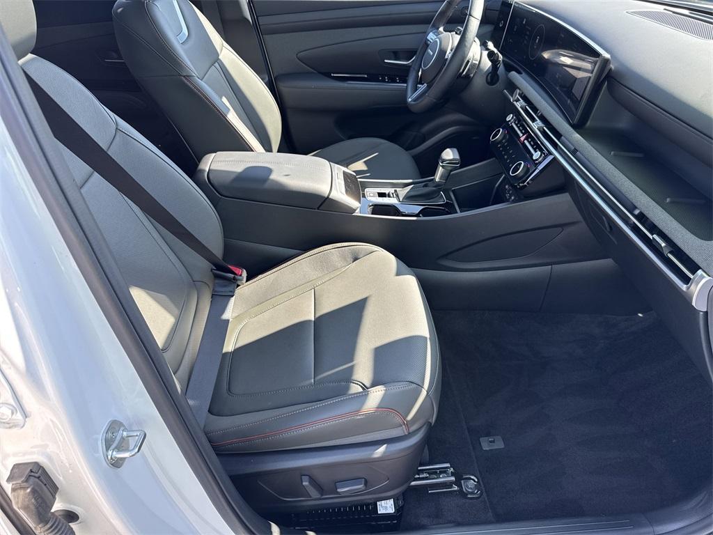 used 2025 Hyundai SANTA CRUZ car, priced at $38,463