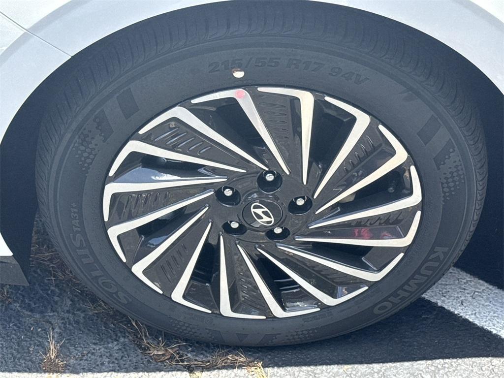 new 2025 Hyundai Sonata Hybrid car, priced at $38,210