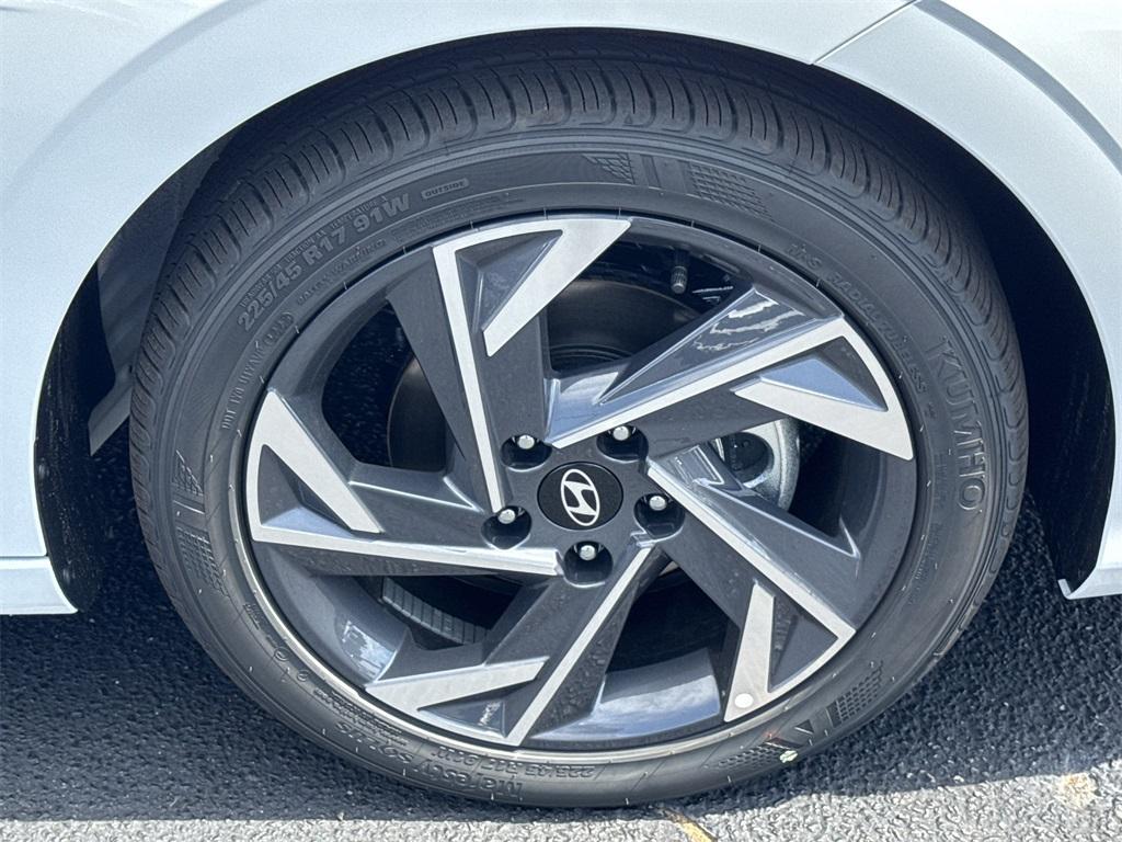 new 2025 Hyundai Elantra car, priced at $23,875