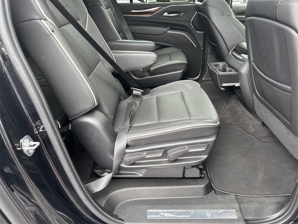 used 2023 Cadillac Escalade ESV car, priced at $67,991