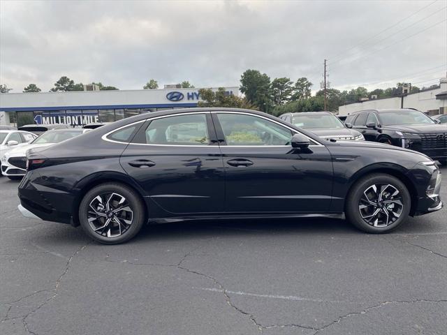 new 2024 Hyundai Sonata car, priced at $25,827