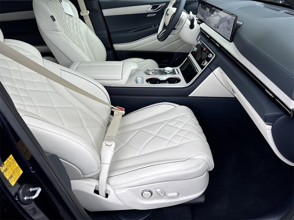 used 2025 Genesis GV80 car, priced at $61,981