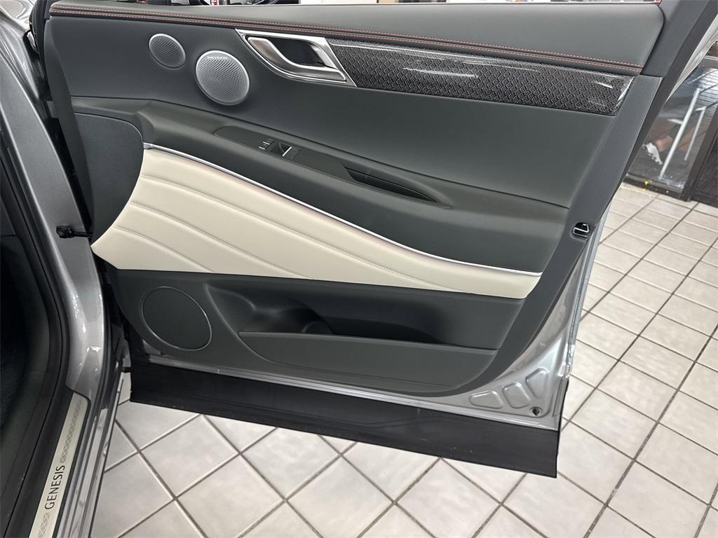 new 2025 Genesis GV80 Coupe car, priced at $87,850