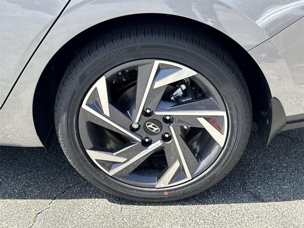 new 2025 Hyundai Elantra car, priced at $25,710