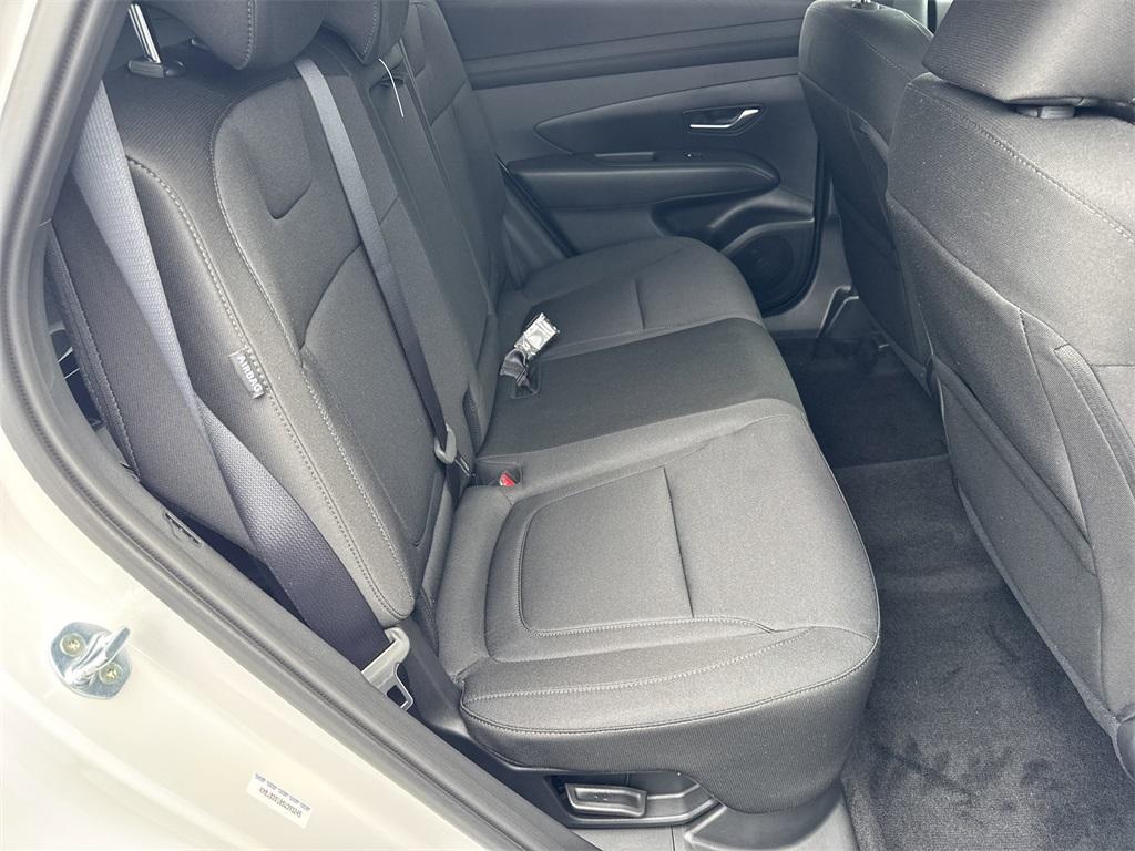new 2025 Hyundai TUCSON Hybrid car, priced at $35,420
