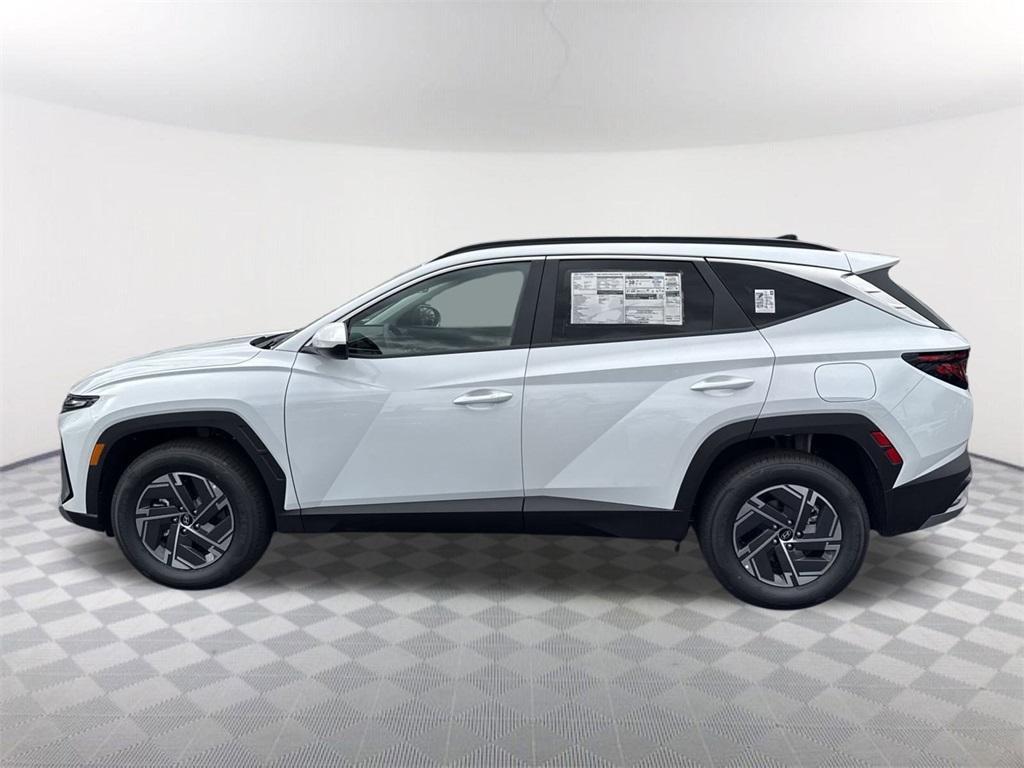new 2025 Hyundai TUCSON Hybrid car, priced at $35,420