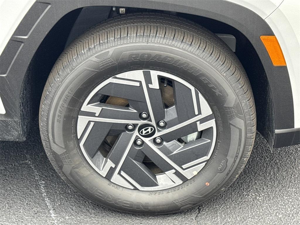 new 2025 Hyundai TUCSON Hybrid car, priced at $35,420