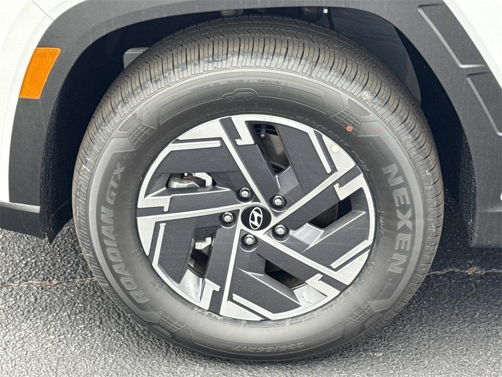 new 2025 Hyundai TUCSON Hybrid car, priced at $35,420