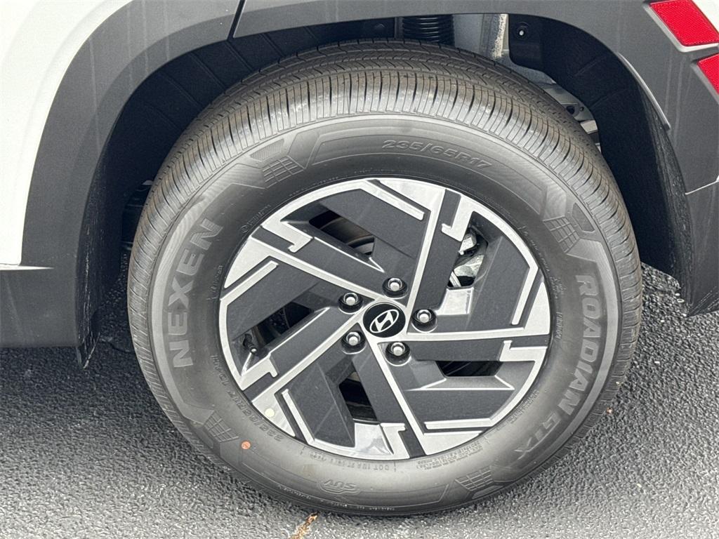 new 2025 Hyundai TUCSON Hybrid car, priced at $35,420